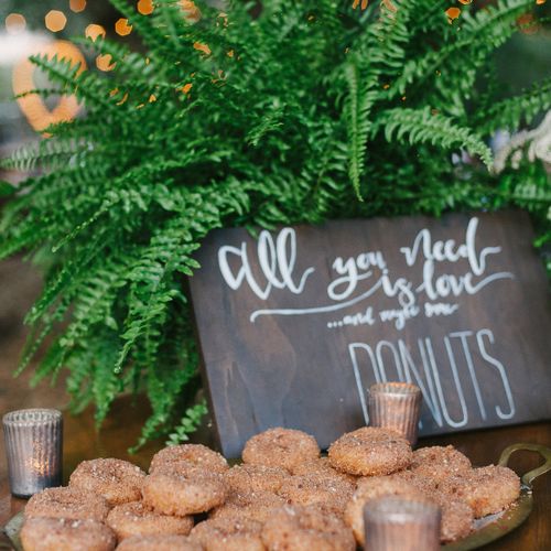 Donuts were the featured dessert at this Boho Chic