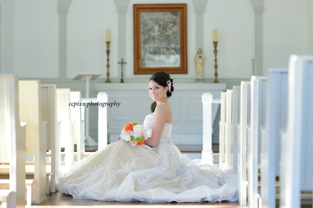 Bridal session at Vermilion Ville, Lafayette, La. 