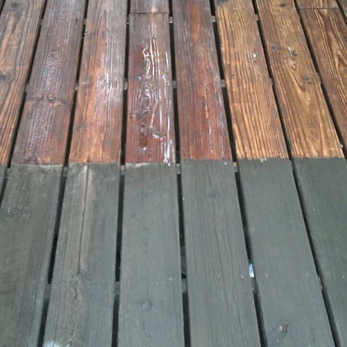 Deck cleaning & restoration