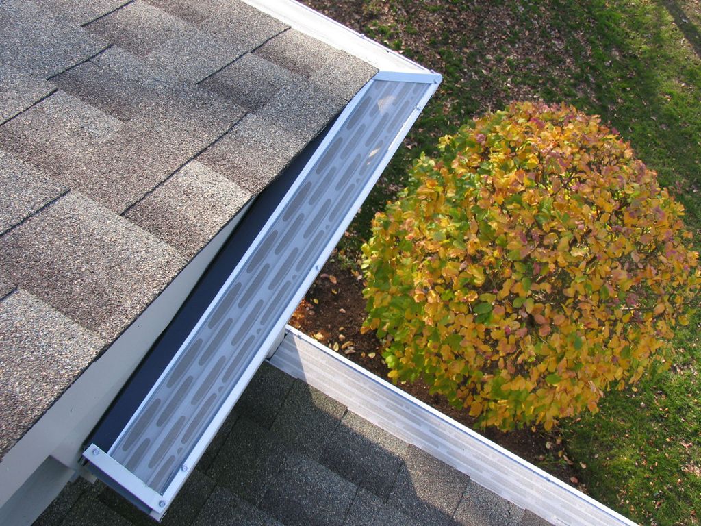 Gutter screen installed on an outside corner.