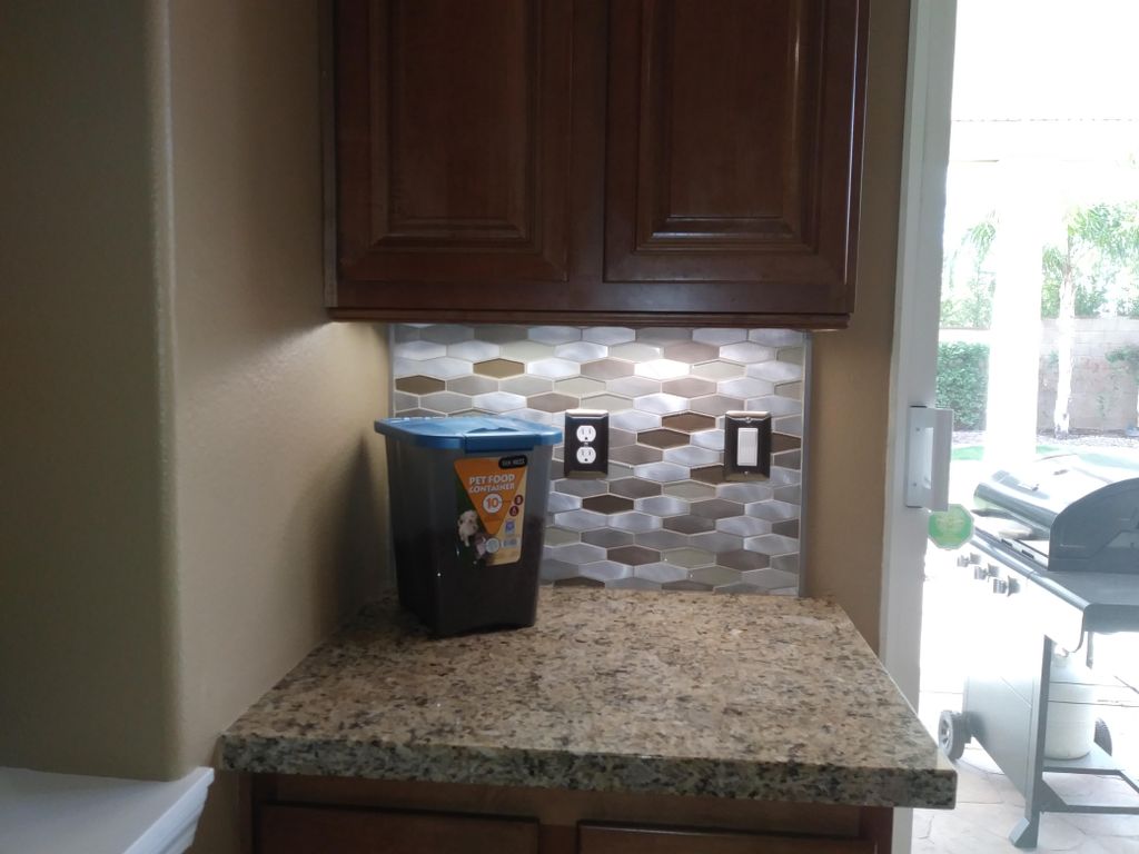AFTER........ i installing Mosaic backsplash, the 