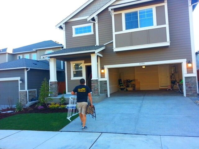 Brand new house! EDL Movers is taking care of it.