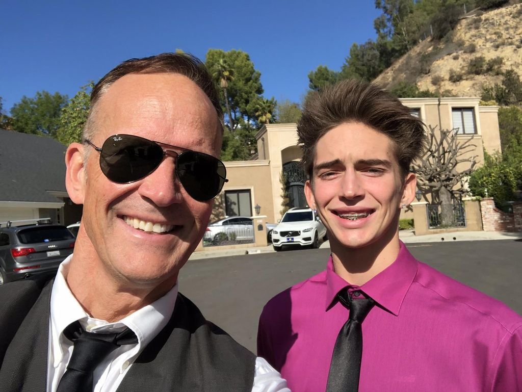 Thanksgiving Day Party 2018 Mulholland Dr 