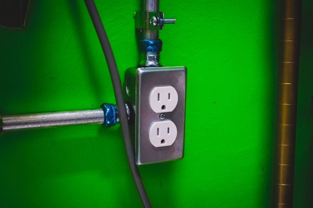Industrial Outlet