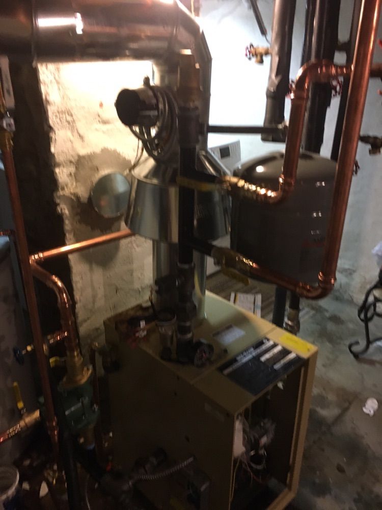 Forced hot water boiler 