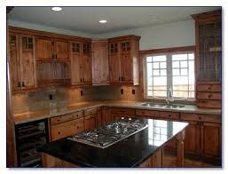 Custom kitchen cabinets 