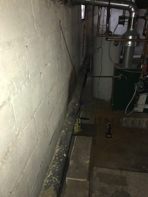 Old Cast Iron 4" line without a cleanout. 