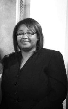 Debbie -Tax Accountant