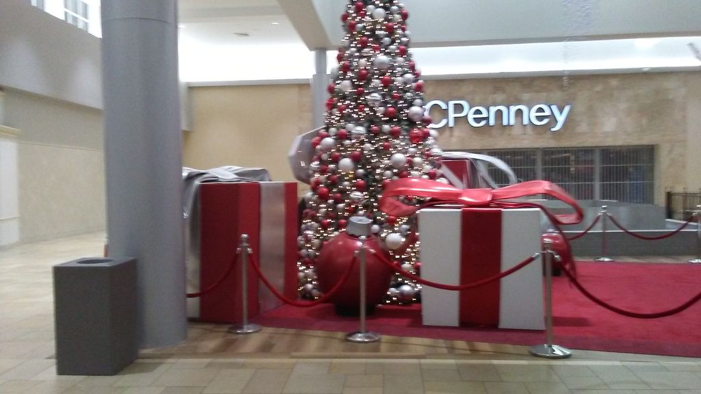 Santa set up in mall side view
