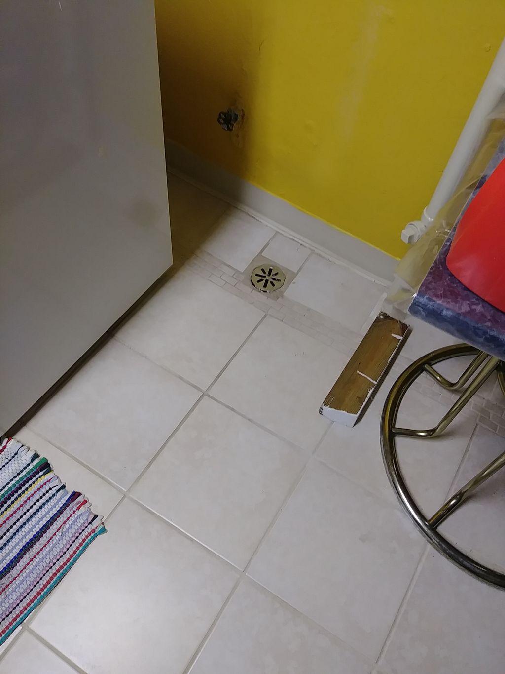 detail of drain area note mosaic trim