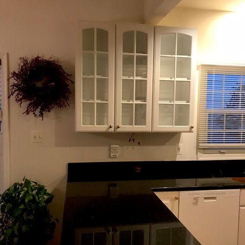 Custom built kitchen cabinet 