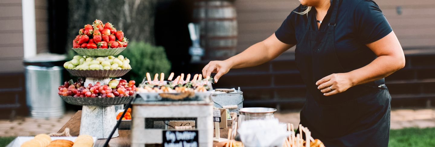 The 10 Best Wedding Caterers Near Me (with Free Estimates)