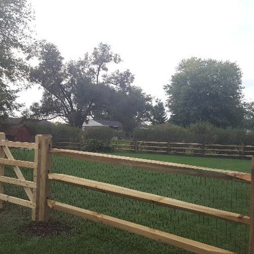 Very pleased with my new fence! Darran and his cre