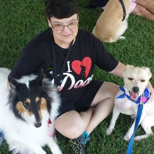 Linda, with Belmont Pet Sitting and Errands has pr