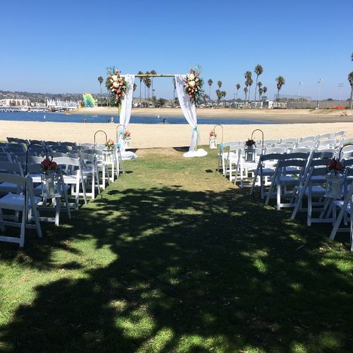I am a wedding planner and I hired Karina to fill 