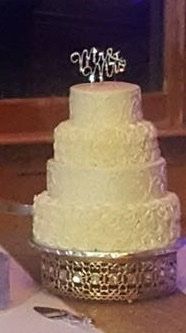 We hired Lynn to make my wedding cake as well as t