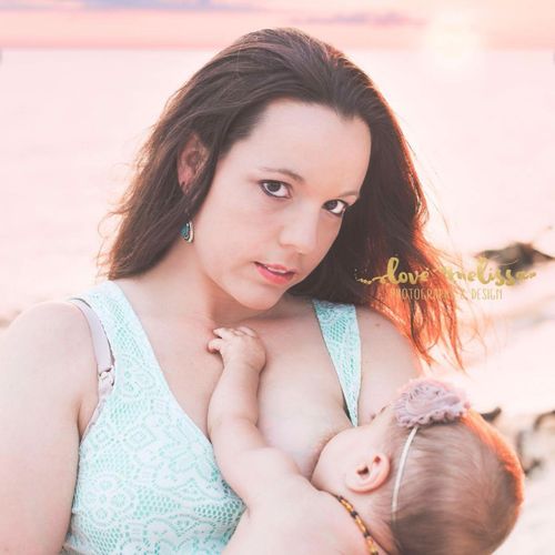 Melissa did amazing with my breast feeding shoot. 