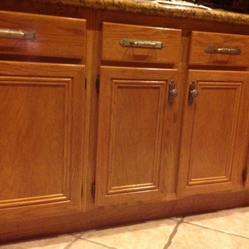 Adriano refinished my kitchen cabinets and my fron