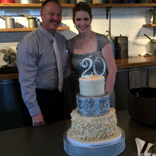 Dolcetto cakes made our 20 year anniversary cake a