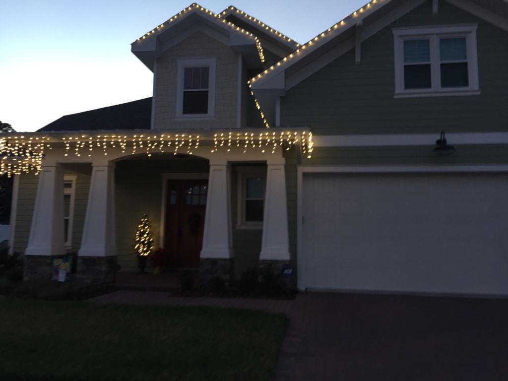 Very pleased with Christmas light installation on 