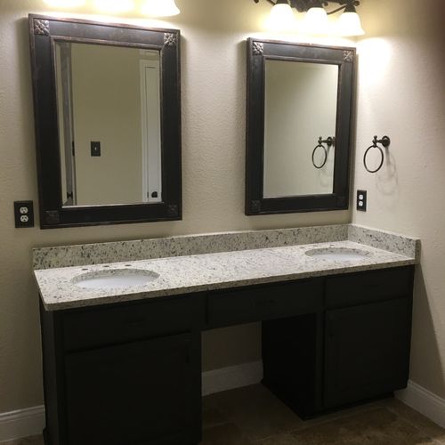 Brad Moxey designed and completed a bathroom renov