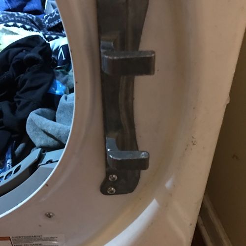 Excellent service tech fix my dryer door that had 