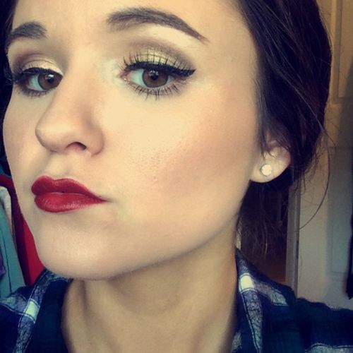 Abby did an AMAZING job on my makeup for prom! I h