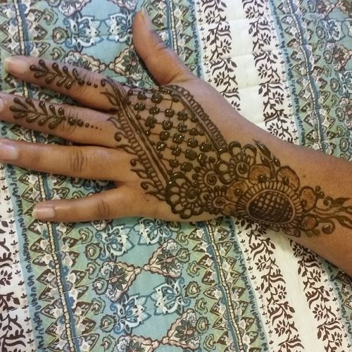 She was very professional, does great henna, which