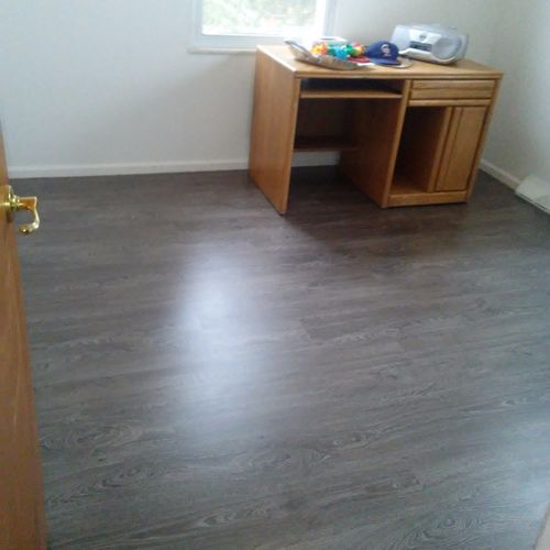 Great work. Flooring was done in a timely manner.