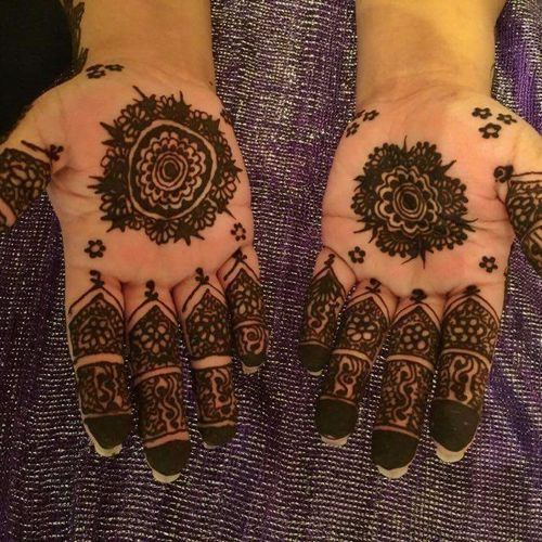 I've had 3 experiences with henna by ghousia and I