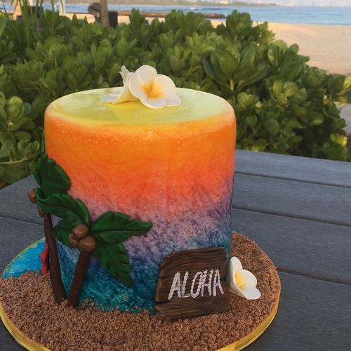 Amazing cake! I ordered a Hawaii themed cake with 