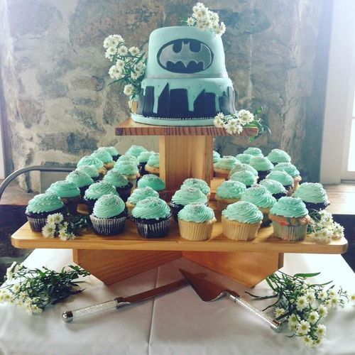Peace, Love, and Cupcakes made my wedding cake and