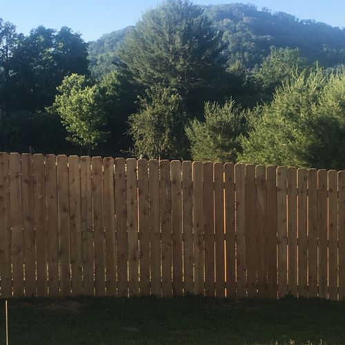 Flyscapes and Craft built a beautiful fence for my