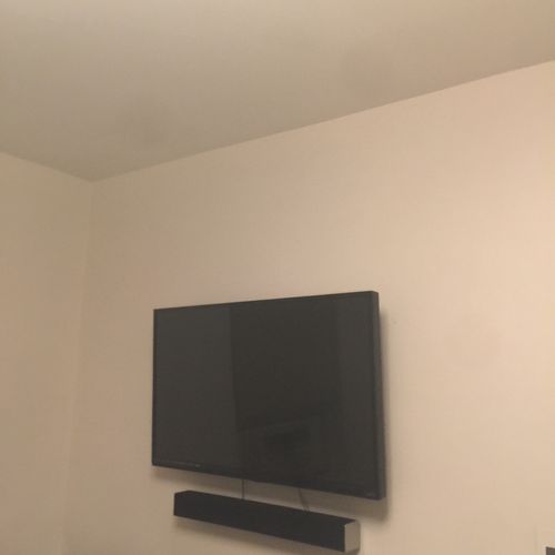 Konstantin did a great job hanging two televisions