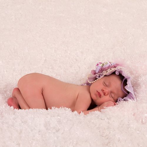 I did both of my maternity and newborn photoshoot 