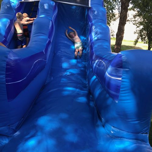 We rented the 18 foot waterslide inflatable for my