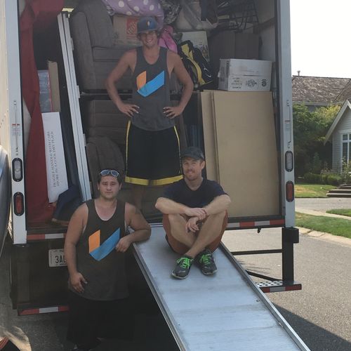 These guys are real pros! If you need a moving com