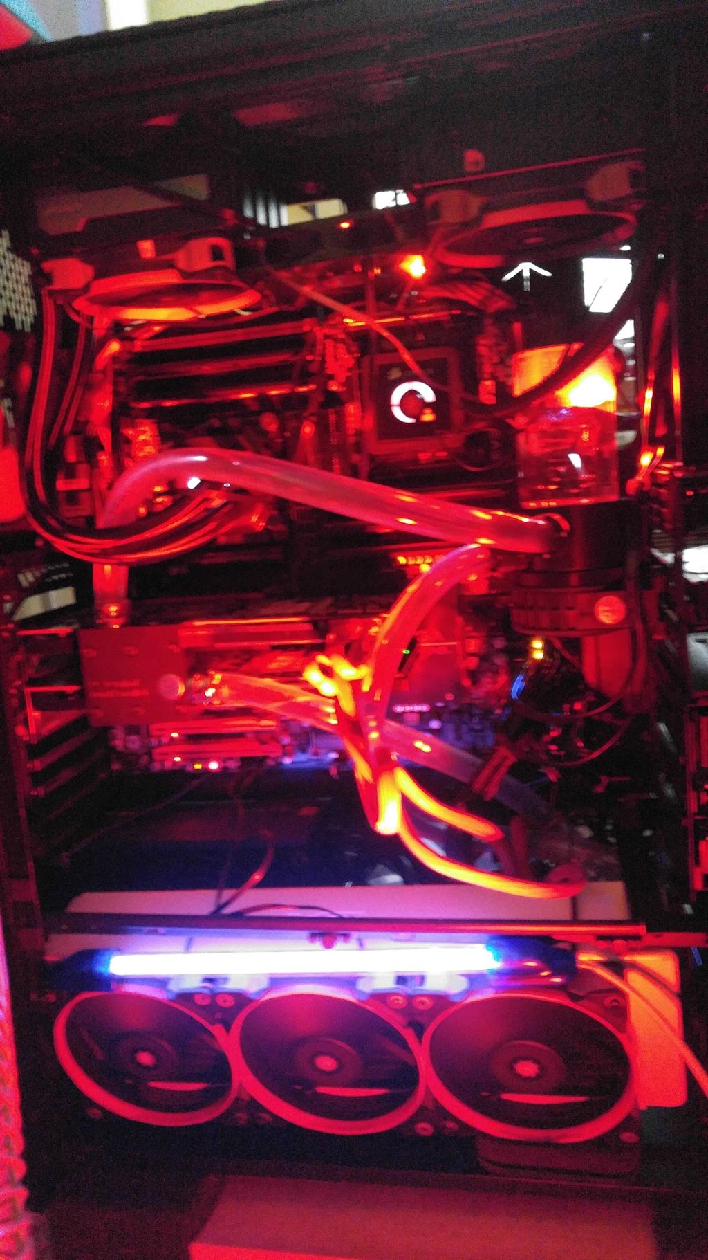 3 Waterloops, 2 cpu's and 2 cpu's that's not somet