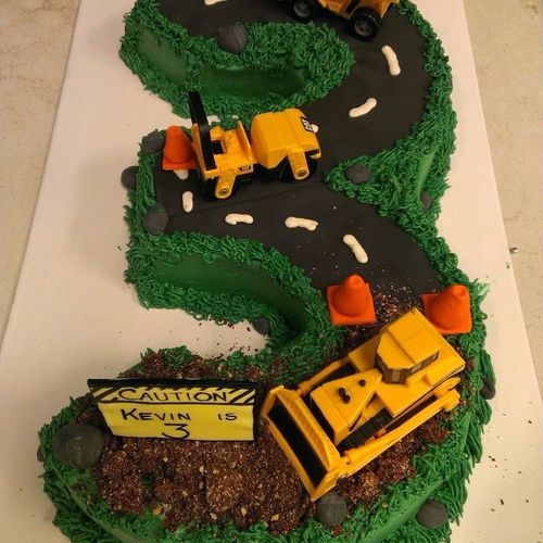 This was an awesome cake for my son's 3rd birthday
