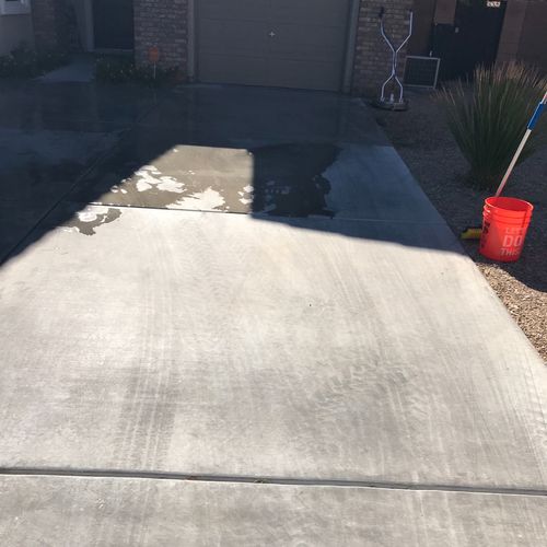 Cleaned my driveway and it looked brand new! Great