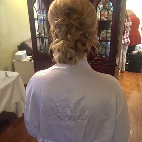 LOVED the way Alex did my hair for my wedding!! Sh