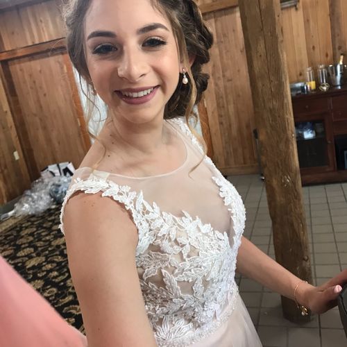 Iris recently did my makeup for my wedding, as wel