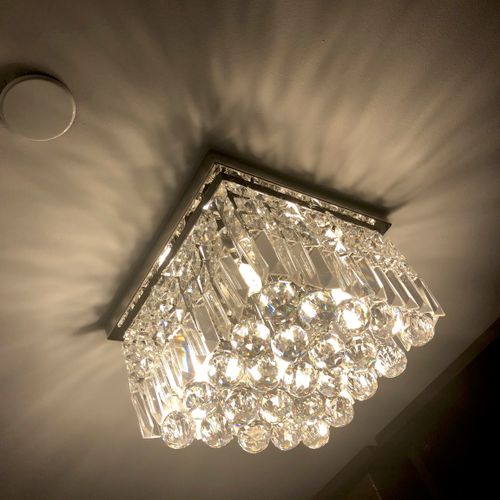 Great service in installing chandelier light fixtu