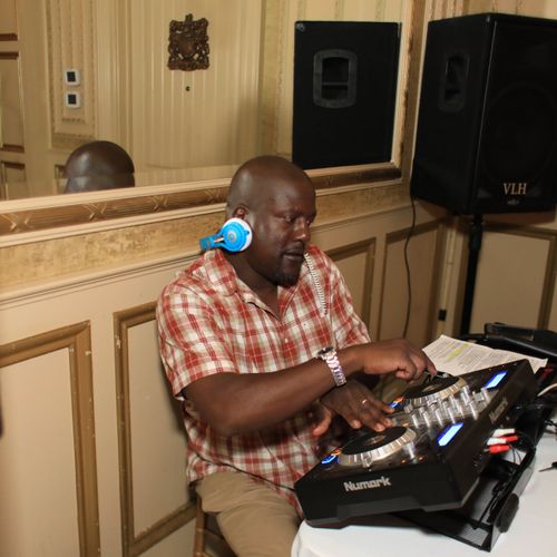 DJ Joe Smooth Foster did an amazing job at our wed