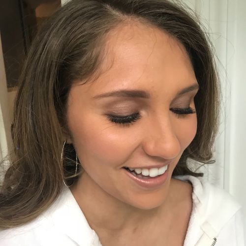 Evan has been doing my daughter’s makeup for prom 