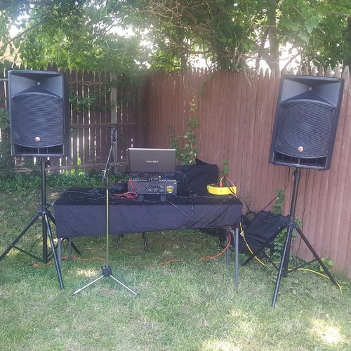 DJ Icekool dj’d for a baby shower that I hosted at