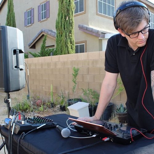 I hired DJ B3DH3AD for a birthday party and I coul