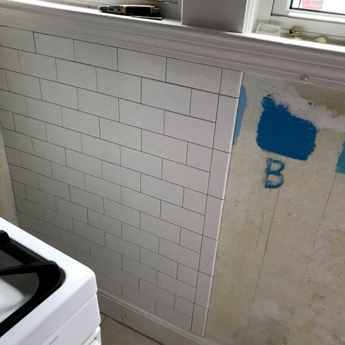 Odeir did a fabulous job on our backsplash and wal