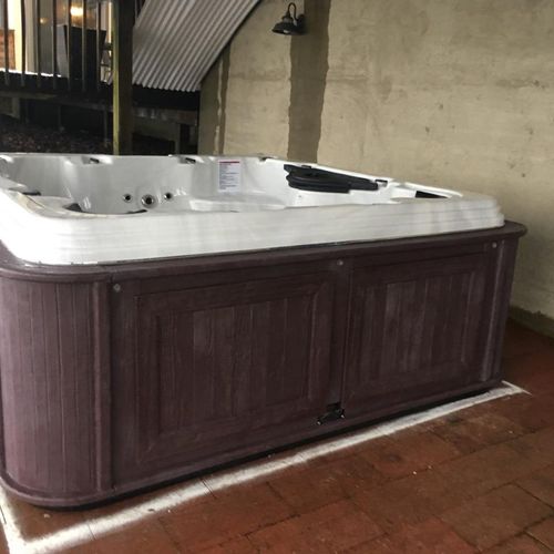 These guys moved our 1,000 pound 7-person hot tub 