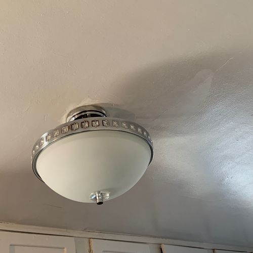 I hired Justin to put in a new light fixture in my